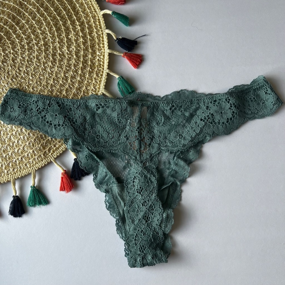 Victoria's Secret Dream Angels Lace Thong Panty Arctic Green Large NEW - Picture 3 of 3